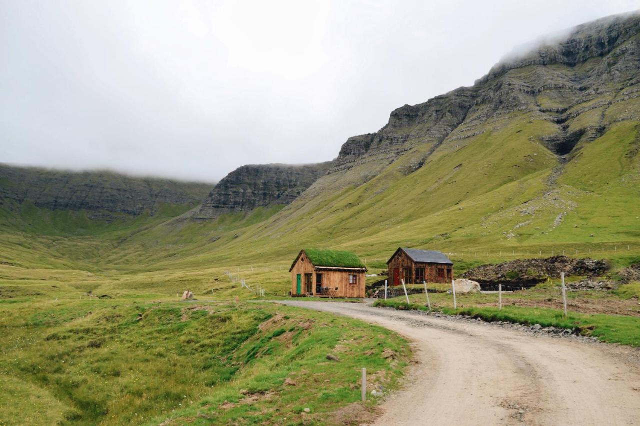 Múlafossur Cottage No 2 by Famous Waterfall in Gásadalur Exterior foto