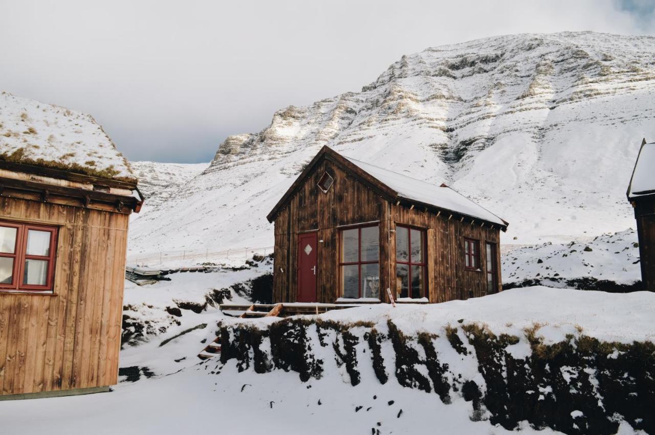 Múlafossur Cottage No 2 by Famous Waterfall in Gásadalur Exterior foto