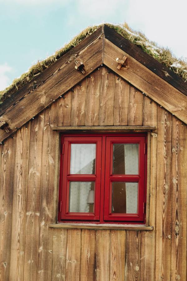 Múlafossur Cottage No 2 by Famous Waterfall in Gásadalur Exterior foto